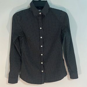 BANANA REPUBLIC NON-IRON FITTED Women’s Long Sleeve Botton Down blouse Size 0